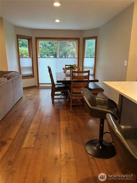 Dining - 6850 Raspberry Dr #A, Everson, WA 98247 photo 1 of 2
