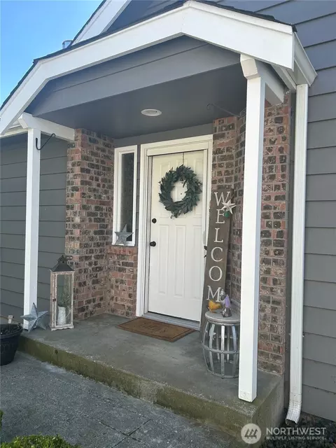 Exterior - 6850 Raspberry Dr #A, Everson, WA 98247 photo 3 of 6