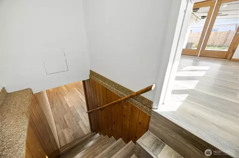 Entry Way - 206 E Cedar St, Othello, WA 99344 photo 3 of 3