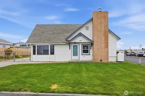206 E Cedar St, Othello, WA 99344