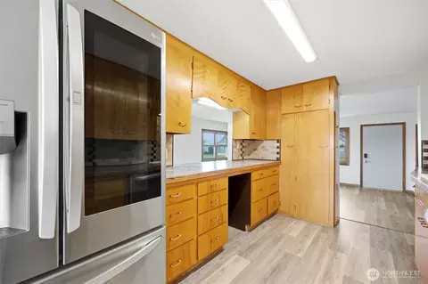 Kitchen - 206 E Cedar St, Othello, WA 99344 photo 1 of 5