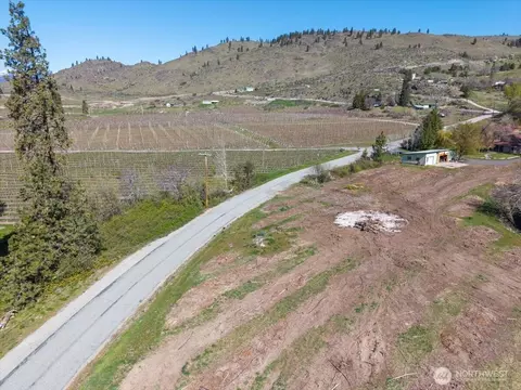 720 Lower Joe Creek Rd, Manson, WA 98831