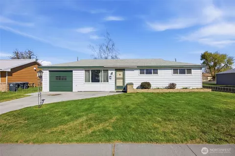 814 S Evergreen Dr, Moses Lake, WA 98837