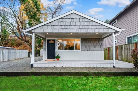 7552 21st Ave SW, Seattle, WA 98106