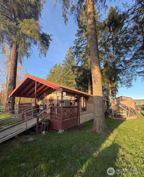 41818 40th Avenue Ct S, Roy, WA 98580