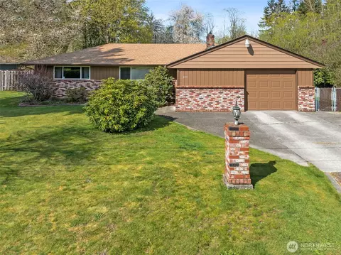 8311 110th St E, Puyallup, WA 98373