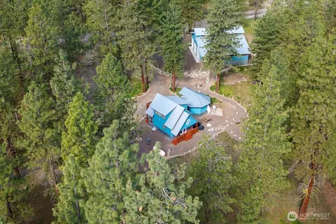 15 Barnaby Rd, Winthrop, WA 98862