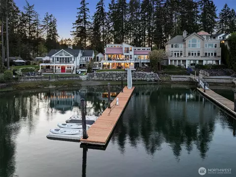 295 Shorewood Ct, Fox Island, WA 98333