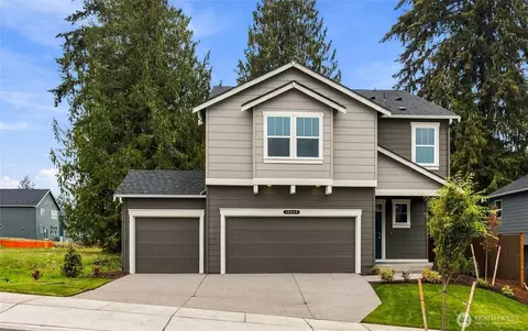 28800 77th Dr NW #107, Stanwood, WA 98292