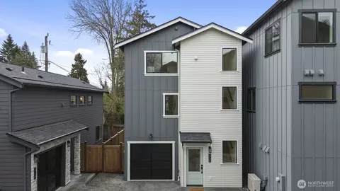 2725 NE 87th St, Seattle, WA 98115