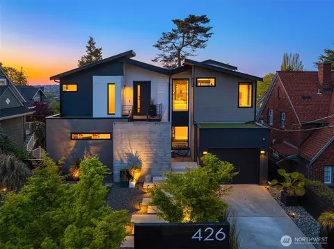 426 Wheeler St, Seattle, WA 98109