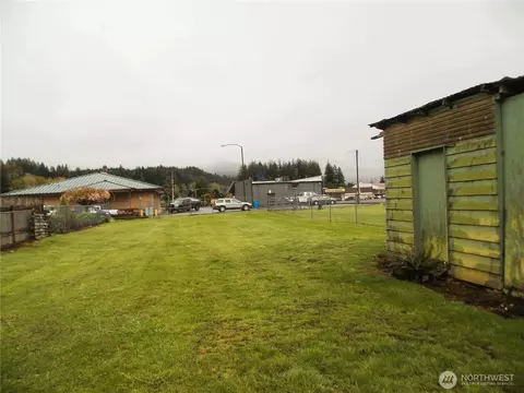 Exterior - 245 3rd St, Morton, WA 98356 photo 6 of 7
