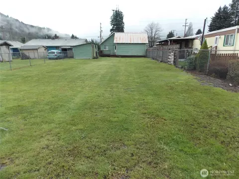 Exterior - 245 3rd St, Morton, WA 98356 photo 4 of 7