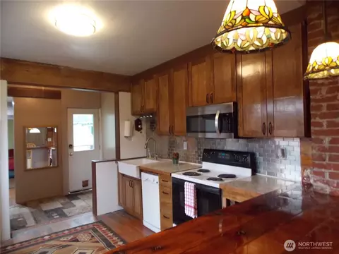 Kitchen - 245 3rd St, Morton, WA 98356 photo 3 of 3
