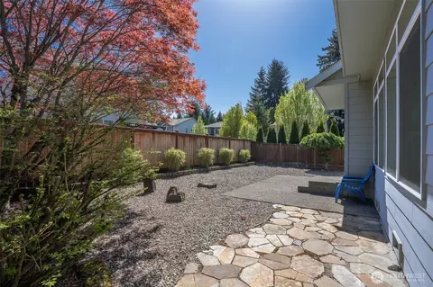 Exterior - 13515 39th Dr SE, Mill Creek, WA 98012 photo 5 of 8