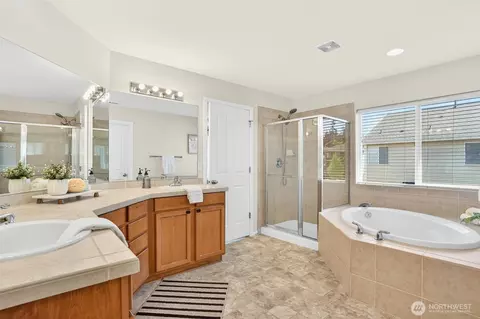 Bath - 13515 39th Dr SE, Mill Creek, WA 98012 photo 2 of 3