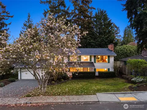 1036 146th Ave SE, Bellevue, WA 98007