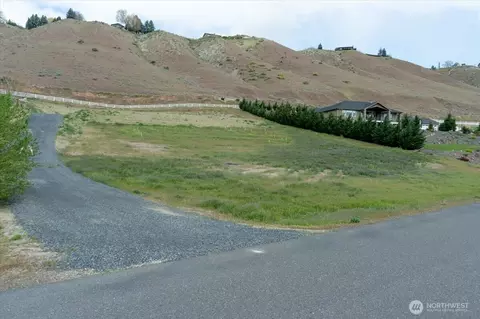 3085 Martin Pl, East Wenatchee, WA 98802