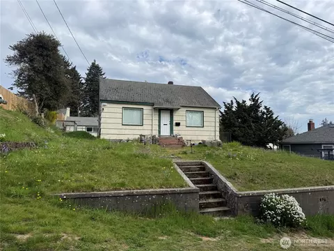 1538 N Lafayette Ave, Bremerton, WA 98312