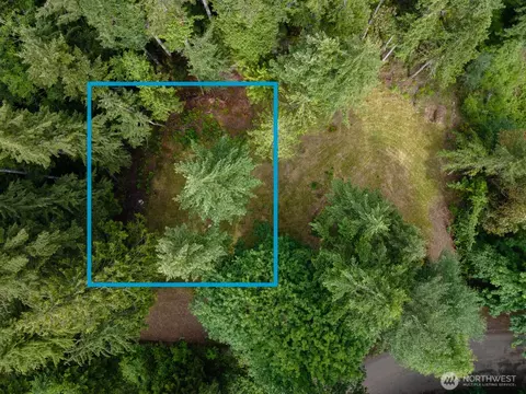 1 Sand Dollar Rd, Bremerton, WA 98312