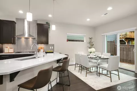 Dining - 4014 223rd Pl SE, Bothell, WA 98021 photo 2 of 2