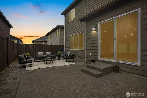 Exterior - 4014 223rd Pl SE, Bothell, WA 98021 photo 4 of 5