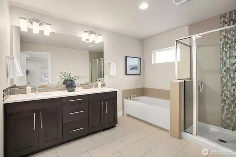 Bath - 4014 223rd Pl SE, Bothell, WA 98021 photo 2 of 4