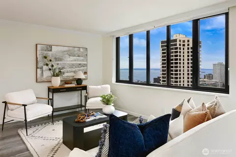 2100 3rd Ave #1804, Seattle, WA 98121