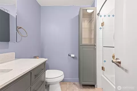 Bath - 1602 Beech Ave, Steilacoom, WA 98388 photo 3 of 3