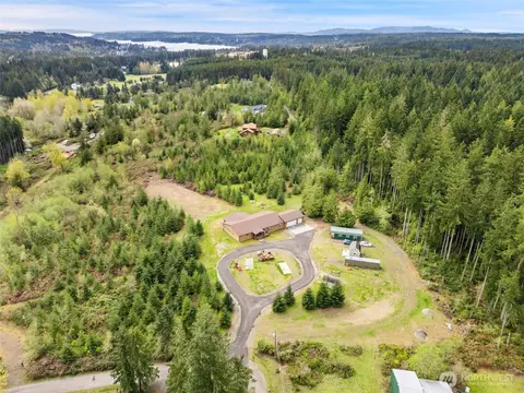 437 NW Equestrian Dr, Poulsbo, WA 98370