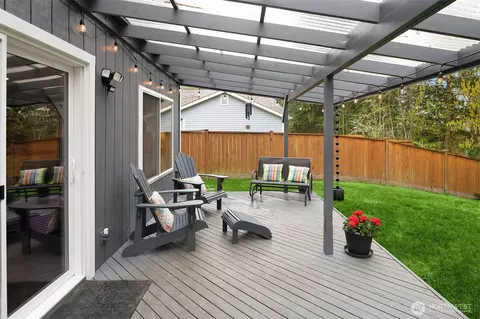 Exterior - 14522 56th Ave SE, Everett, WA 98208 photo 2 of 5