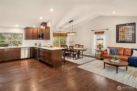 Kitchen - 14522 56th Ave SE, Everett, WA 98208 photo 3 of 4