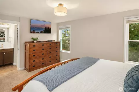 Bedroom - 14522 56th Ave SE, Everett, WA 98208 photo 2 of 3