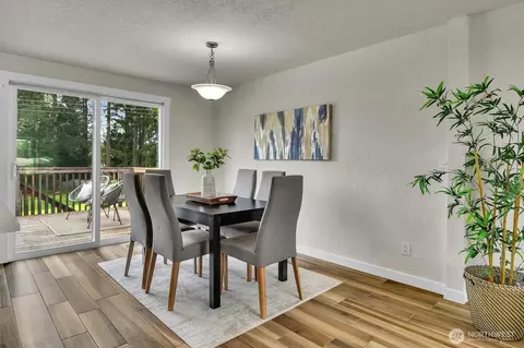 Dining - 21023 46th Ave SE, Bothell, WA 98021 photo 2 of 2