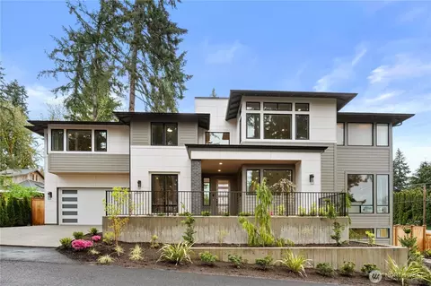 20371 80th Ave NE, Kenmore, WA 98028