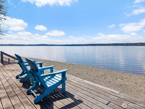 3810 Forest Beach Dr NW, Gig Harbor, WA 98335