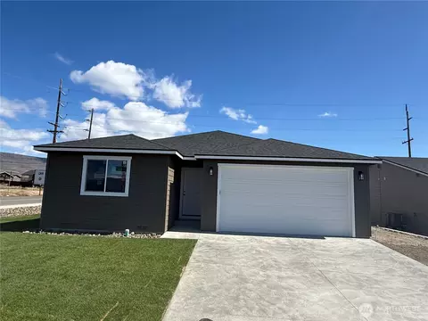 2484 Noah St SE, East Wenatchee, WA 98802