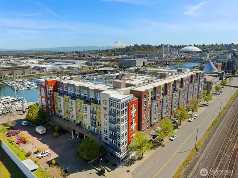 1705 Dock St #504, Tacoma, WA 98402
