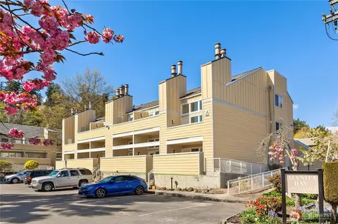 11717 93rd Ave NE #6A, Kirkland, WA 98034