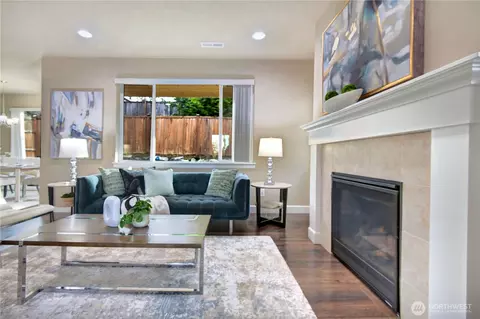 Living - 4117 177 Pl SE, Bothell, WA 98012 photo 2 of 2