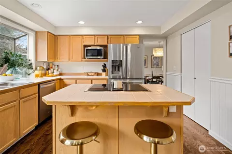 Kitchen - 12003 40th Ave SE, Everett, WA 98208 photo 1 of 1