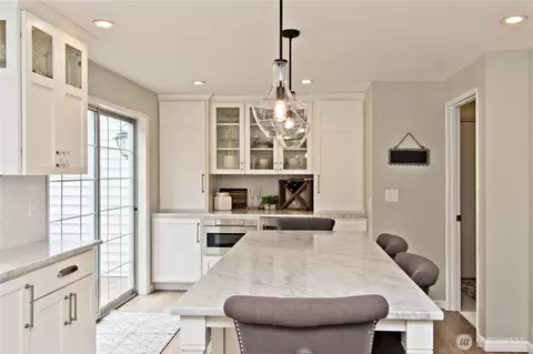 Kitchen - 23811 SE 374th St, Enumclaw, WA 98022 photo 1 of 6