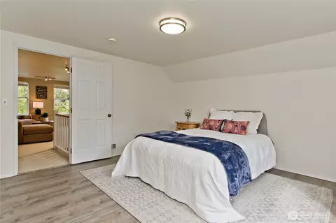 Bedroom - 23811 SE 374th St, Enumclaw, WA 98022 photo 4 of 4