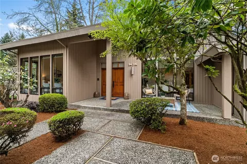 14316 NE 12th Pl, Bellevue, WA 98007