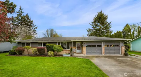 10983 Mary Ln, Burlington, WA 98233