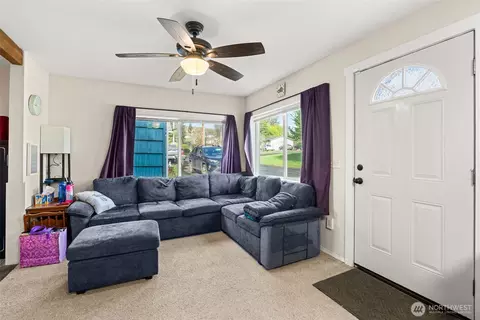 Entry Way - 3306 Romane Rd, Raymond, WA 98577 photo 1 of 3