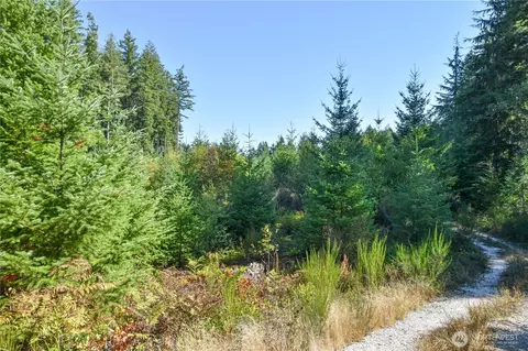 20 SW Acres Sw Hunter Rd, Port Orchard, WA 98367