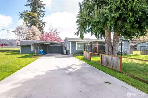 722 SW 2nd Ave, Castle Rock, WA 98611