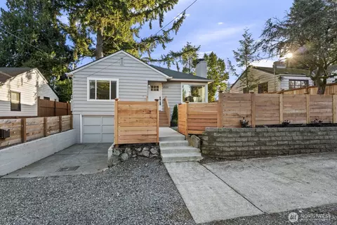 3539 NE 88th St #A, Seattle, WA 98115