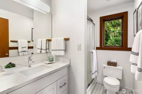 2046 26th Ave E, Seattle, WA 98112 photo 27